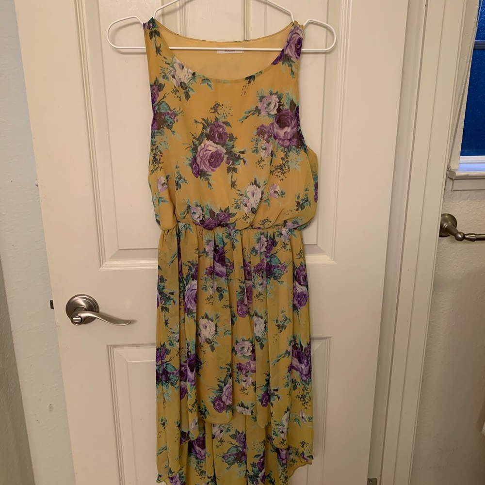 Trendy asymmetric floral dress